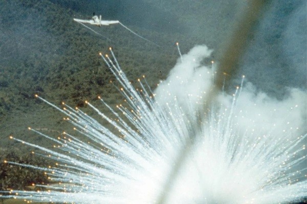 Rusiya Ukraynaya qarşı fosforlu silahdan istifadə etdi