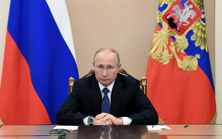 Putin rəsmi Bakı və İrəvanı atəşkəs rejiminə riayət etməyə çağırıb