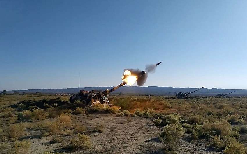 Azərbaycan Ordusunun raket və artilleriya bölmələri döyüş atışları icra edib-VİDEO