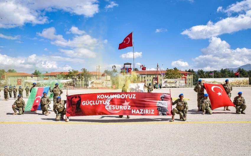 Azərbaycan Ordusunun Türkiyəyə göndərilən 383 xüsusi təyinatlısı təlimi başa vurub